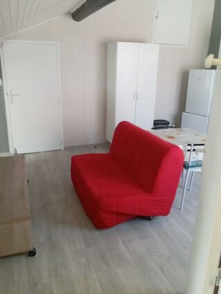  Appartement à louer 2 pièces 42 m²