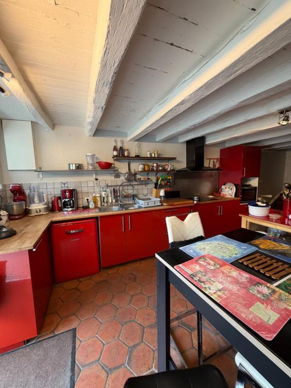 Vente Maison Mornac. Maison 191 m² avec garage et terrain Mornac