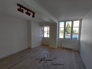  Immeuble à vendre 8 pièces 200 m²