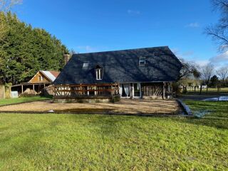  Proprit/chteau  vendre 11 pices 240 m