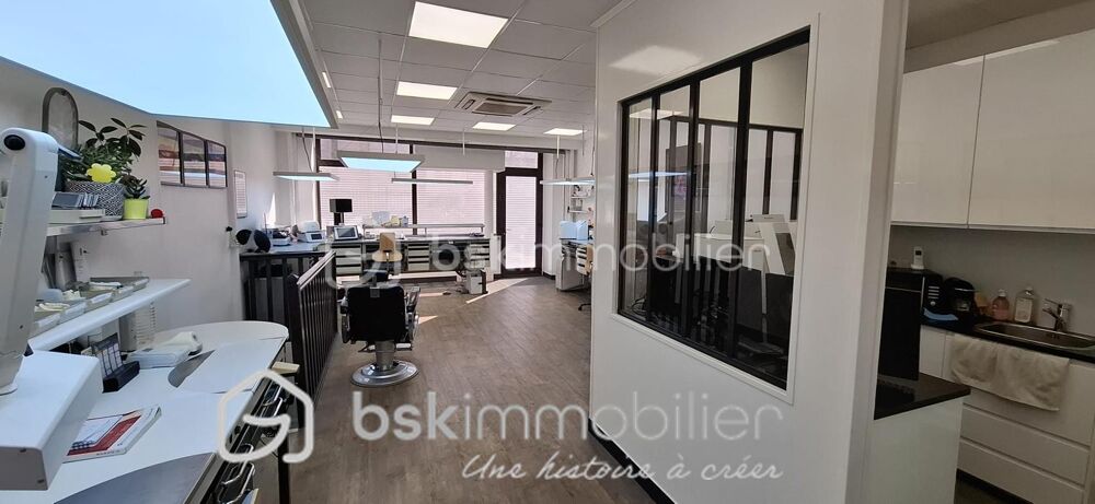   MUR DE BOUTIQUE - LEVALLOIS-PERRET 