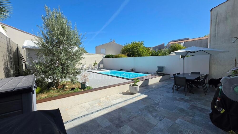 Vente Maison MAISON  AVEC JARDIN ET PISCINE CHAUFFÉE-RARE & PRISÉ A LA ROCHELLE 17000 La rochelle