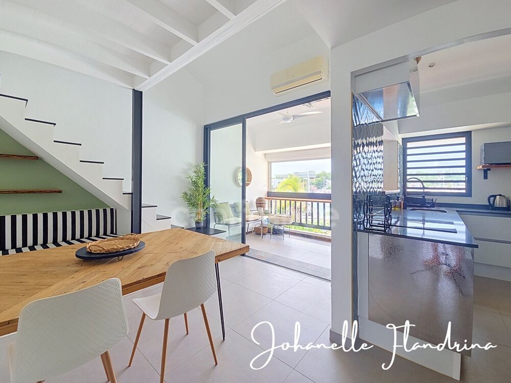Appt. de standing à louer : T3 duplex meublé. Vue Mer, citerne, entièrement rénové, Marina du Gosier