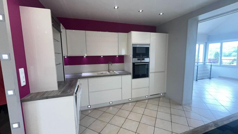 Vente Maison PAVILLON ARTISANAL 6 CHAMBRES SUR SOUS SOL 193M2 Saint pierre es champs