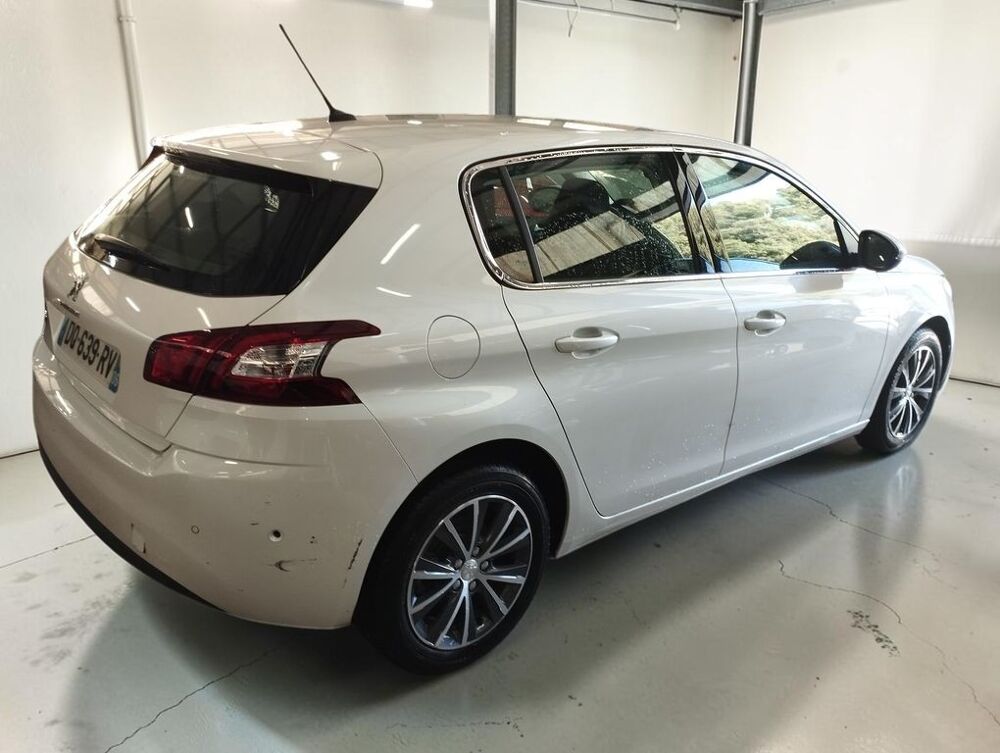 308 1.2 PURETECH 130 ALLURE 5P 2015 occasion 06640 Saint-Jeannet