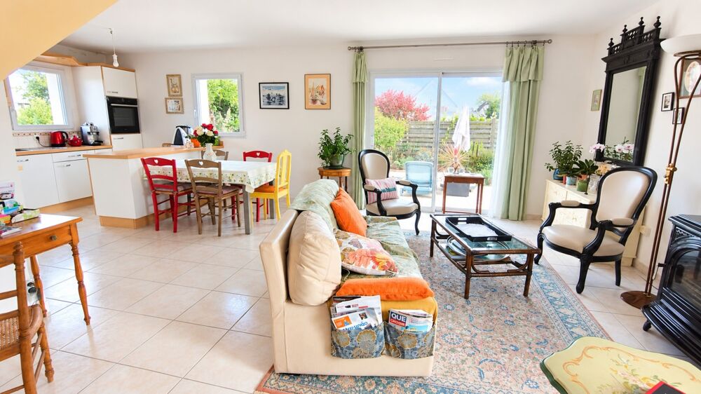 Maison à vendre 3 pièces GUILVINEC (29) en excellent état, au calme, beau jardin avec extension possible