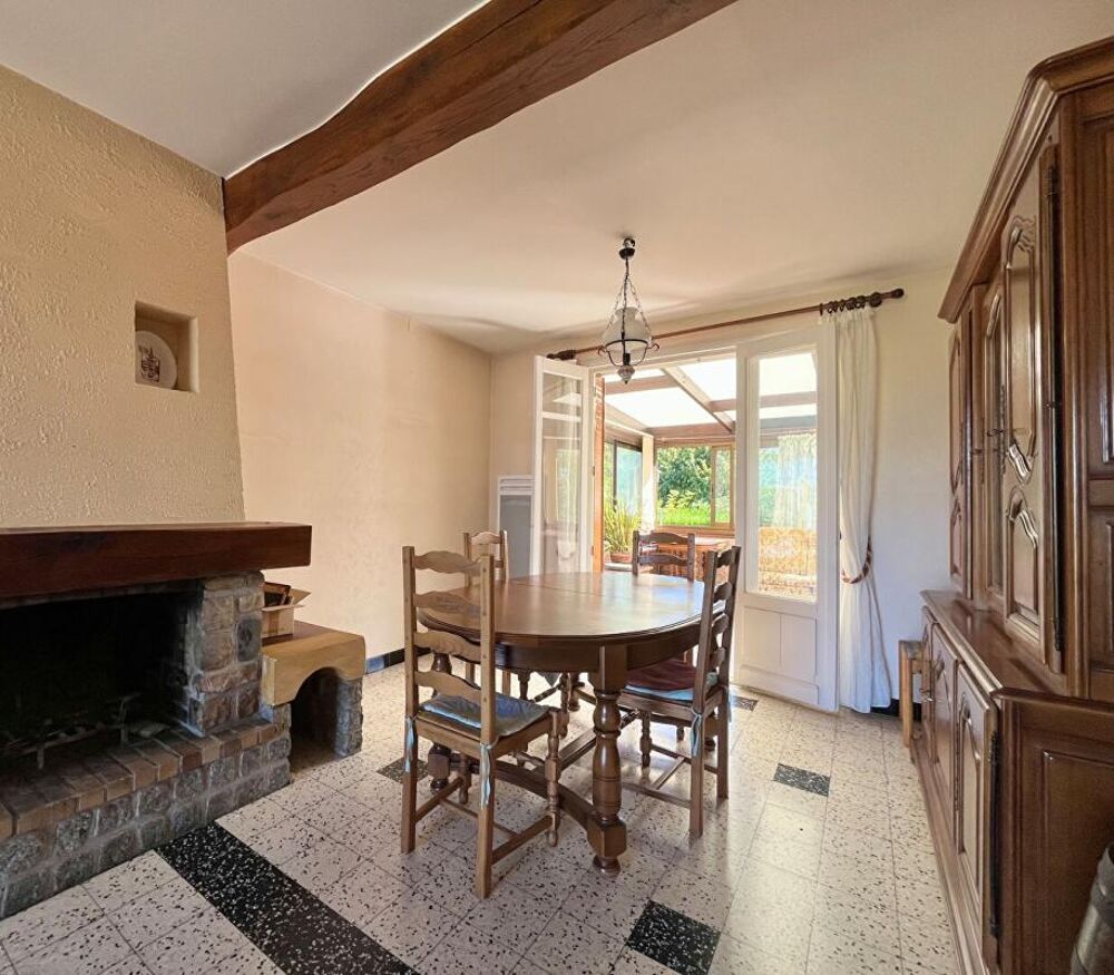 Vente Maison Maison  5 pièce(s) 95 m2 - sur Sous-sol 82m² - Terrain de 1607m² Noyon