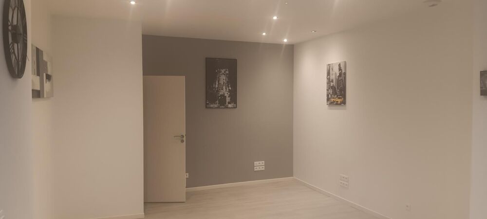   Rodez (Boulevard Laromiguière), Local commercial 34 m² environ, proche commerces et services 