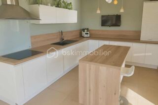  Maison � vendre 7 pi�ces 205 m�