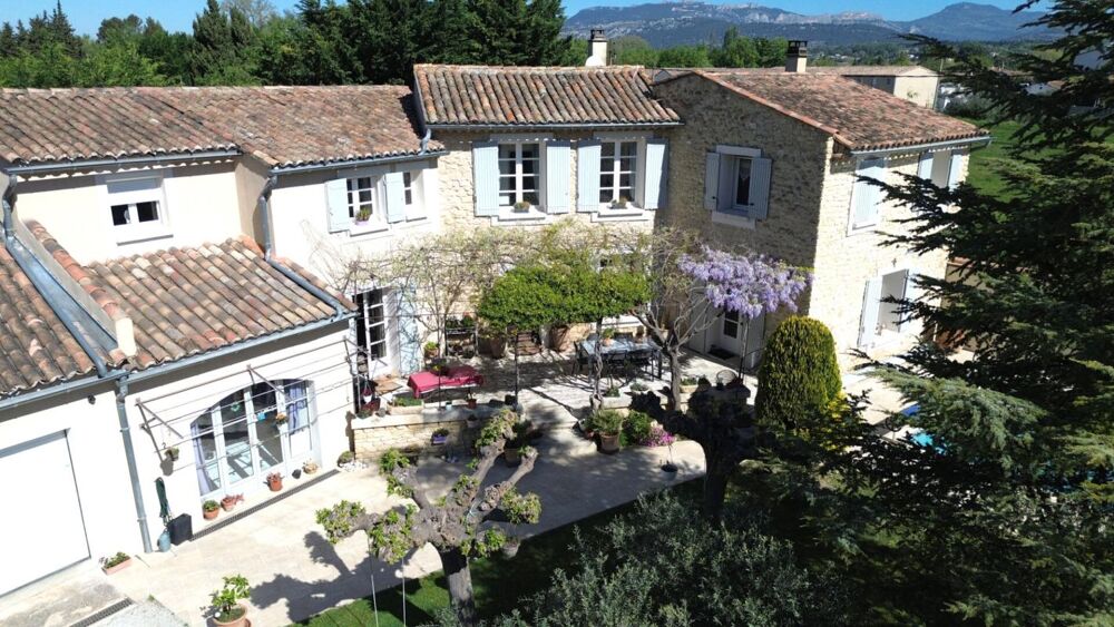 MAS PLEIN DE SOLEIL PROCHE DES COMMODITES