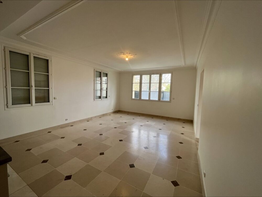 Appartement T3 avec parking à MENNECY