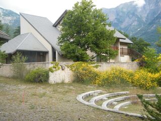  Terrain à vendre 15 + pièces 60323 m²