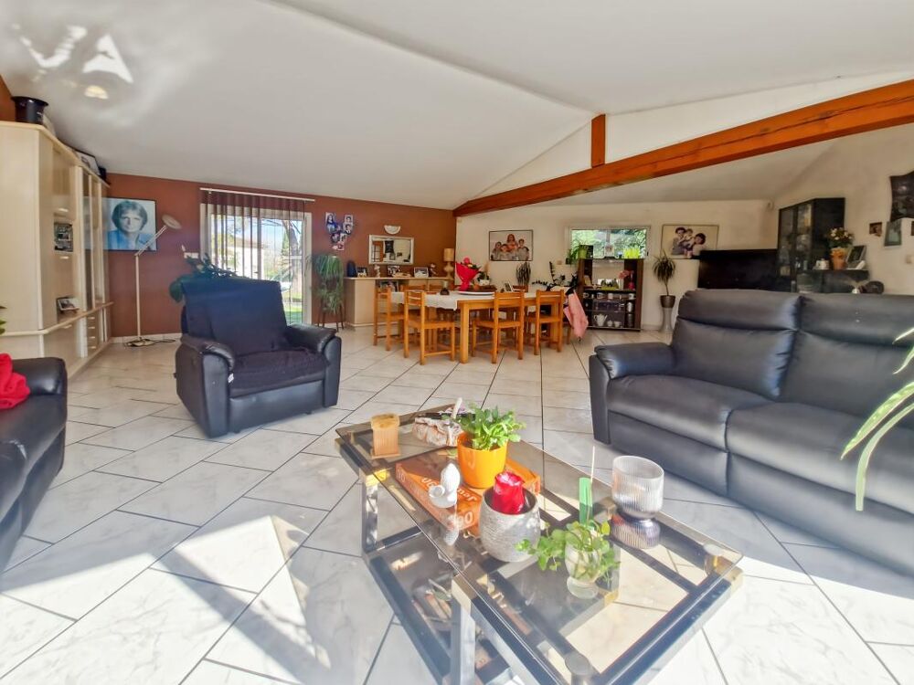MAISON - 4 CHAMBRES - SPACIEUX - LUMINEUX - CALME - JARDIN - TERRASSE - GARAGE - MODERNE - PISCINE -RAMONVILLE