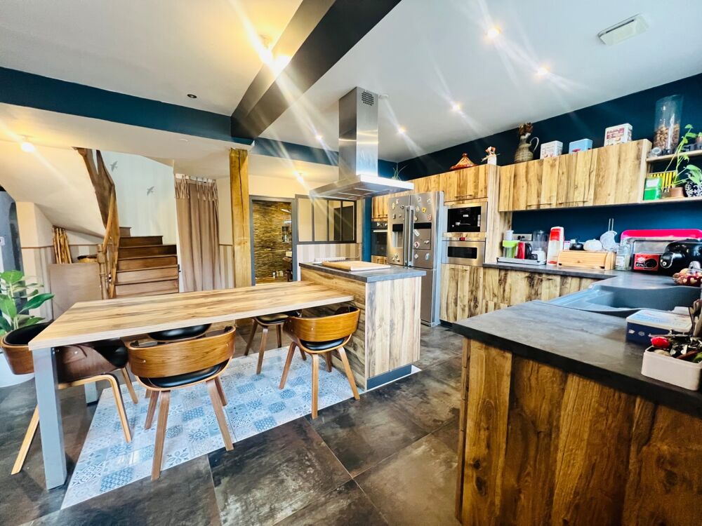 Maison centre ville avec piscine et grange 145m²