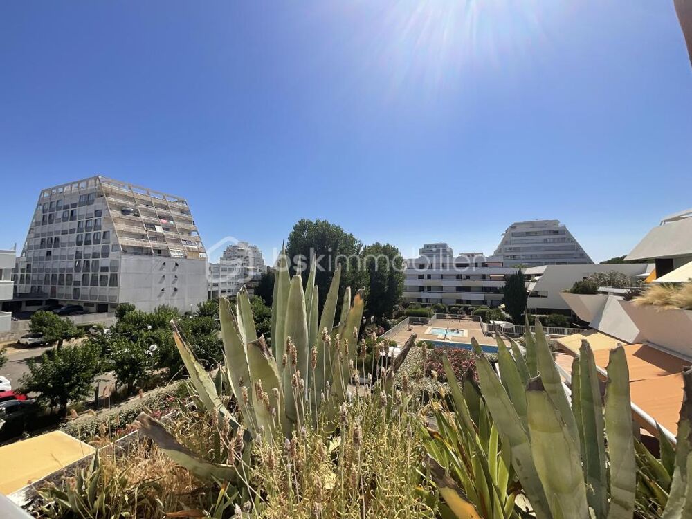 LA GRANDE-MOTTE  HYPER-CENTRE  45 M²  DERNIER ÉTAGE  TERRASSE SUD-OUEST  GARAGE 25 M²  PISCINE
