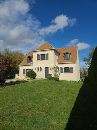  Maison  vendre 9 pices 185 m