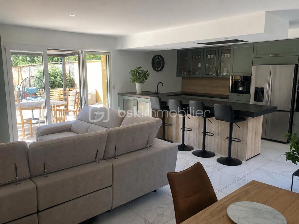 Vente Maison Maison neuve de 170 m² avec terrain de 1 500 m² et local professionnel Wassy
