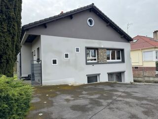  Maison à vendre 8 pièces 230 m²