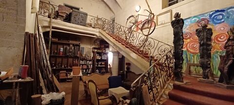   CENTRE SOMMIERES ,  FONDS DE COMMERCE +MURS + APPARTEMENT A SAISIR! 