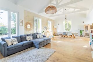  Propriété/château à vendre 8 pièces 215 m²