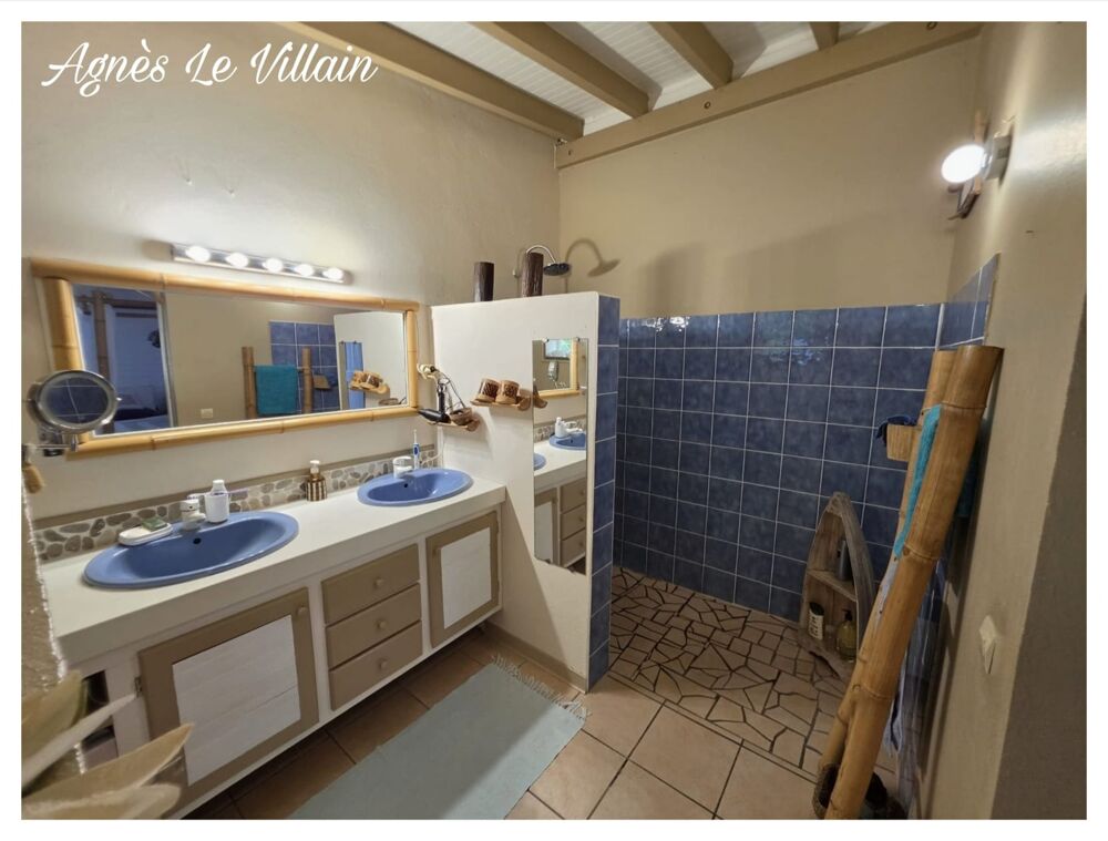 à vendre  Villa Bouillante (97125)