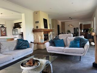  Maison  vendre 6 pices 142 m