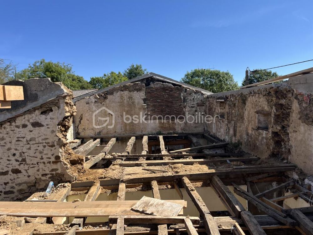 Vente Maison Maison ancienne à rénover avec terrains – 60 m² – Beaulieu-sous-Parthenay Beaulieu sous parthenay
