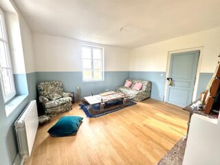  Propriété/château à vendre 4 pièces 85 m²