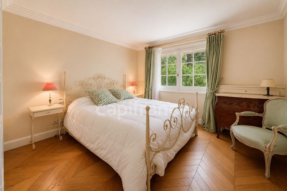à vendre  Propriété/château Mireval (34110)
