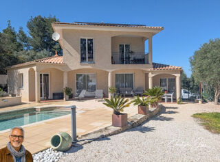  Villa à vendre 10 pièces 212 m²