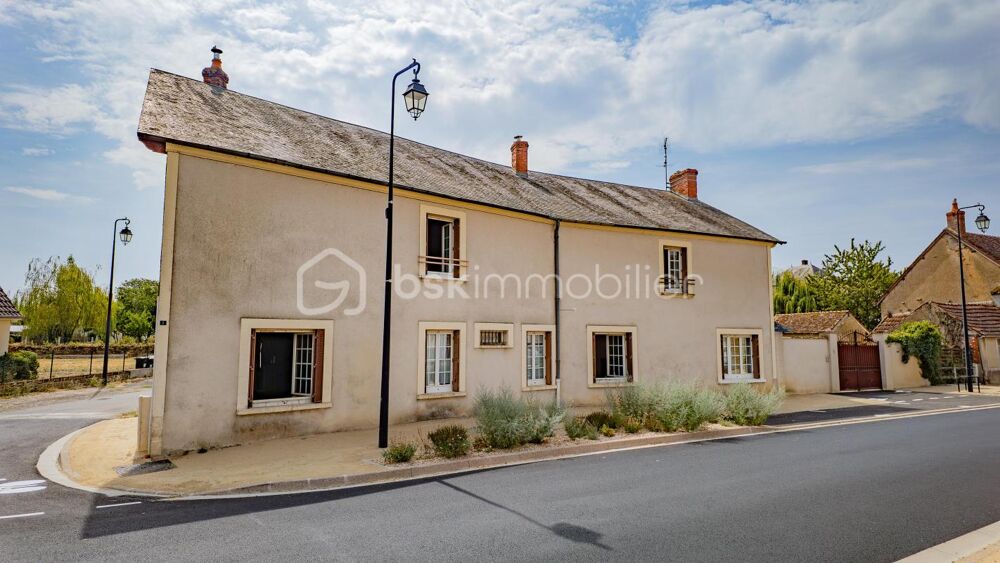Vente Maison Surprenante maison de caractère à rafraîchir pour un projet familial ou professionnel Mornay berry