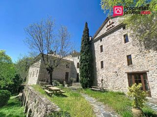  Propri�t�/ch�teau � vendre 15 + pi�ces 1281 m�