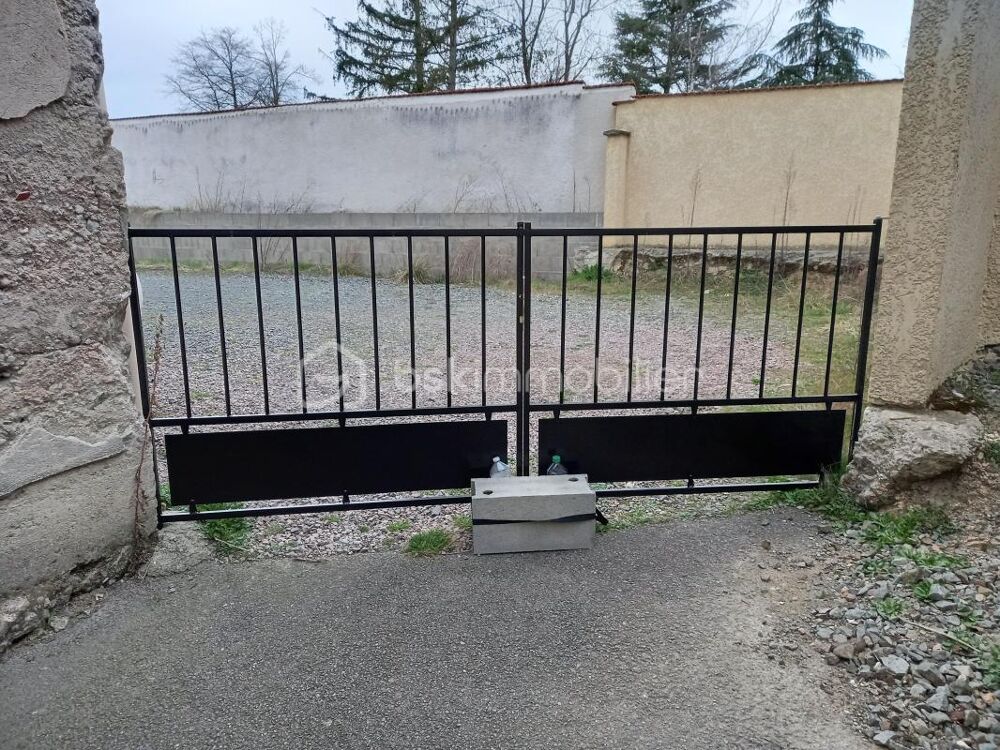 Vente Immeuble IMMEUBLE DE RAPPORT AVEC PERMIS – 5 MAISONS INDIVIDUELLE + 5 GARAGES – ROI OPTIMISABLE Saint georges de baroille