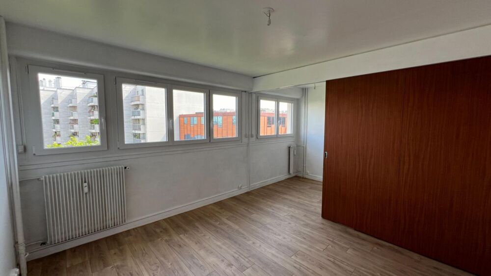 Location Appartement Grand studio récemment rénové, proche Vaugirard, Paris 15 Paris 15