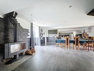 Vente Maison A vendre, propriété de caractère à l'OUEST de Périgueux (24000) à proximité de Neuvic (24190) Neuvic
