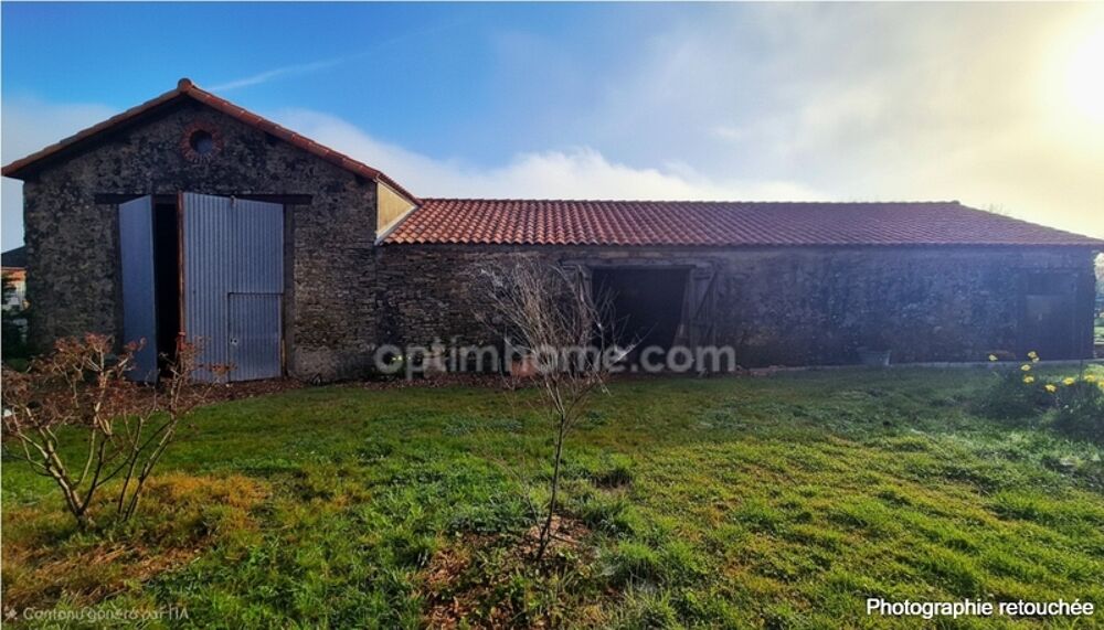 ? Corps de ferme en pierre 215 m²  Toitures neuves  Terrain 1 712 m² à St-Julien-des-Landes (85)