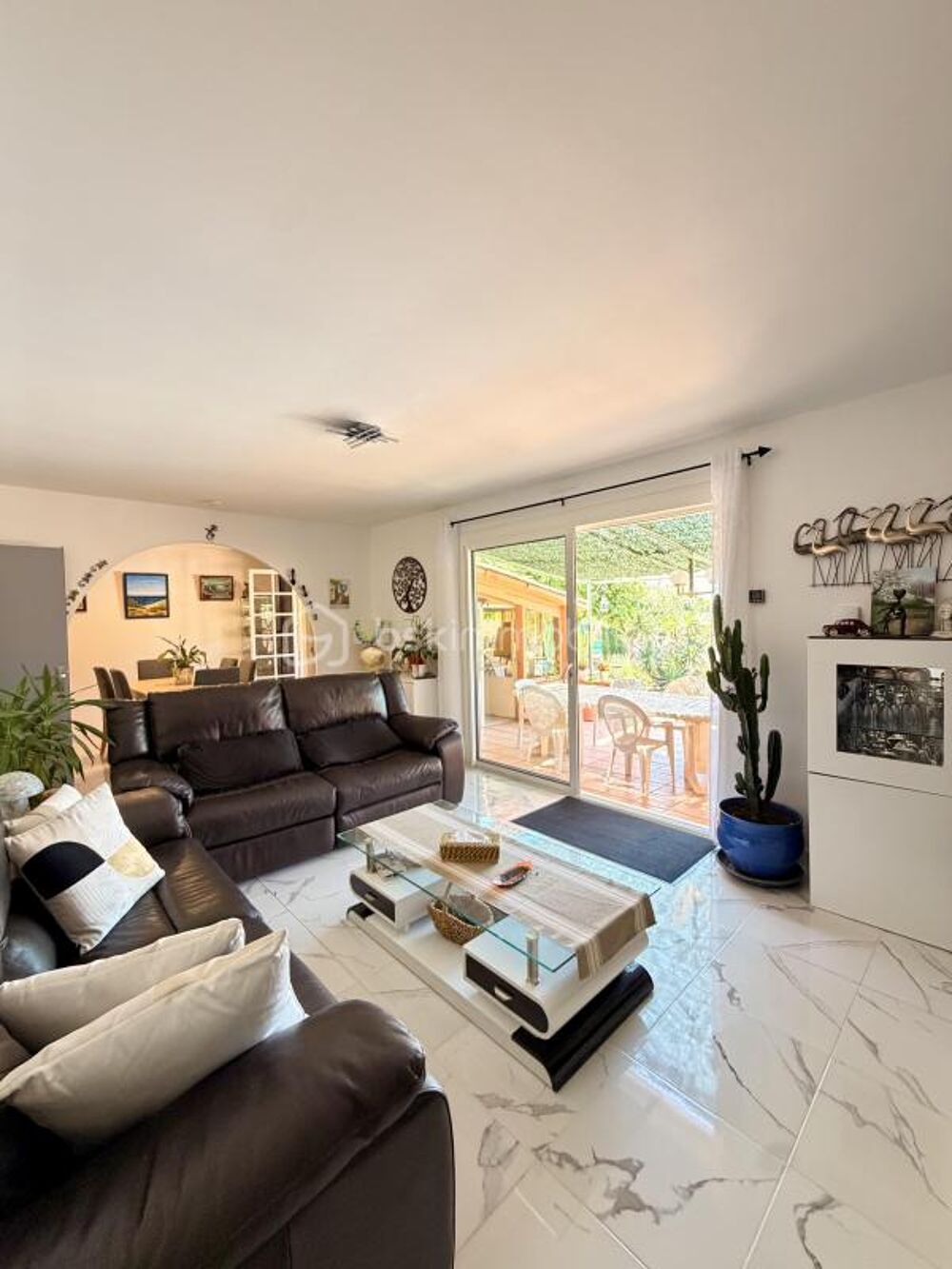 Villa de 155 m² avec appartement indépendant et piscine