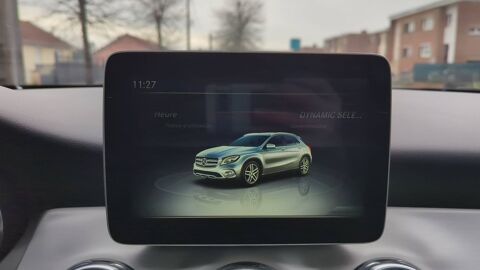 Classe GLA I 200 156 7G-Tronic Fascination - Automatique Toit ouvrant 2017 occasion 59480 La Bassee