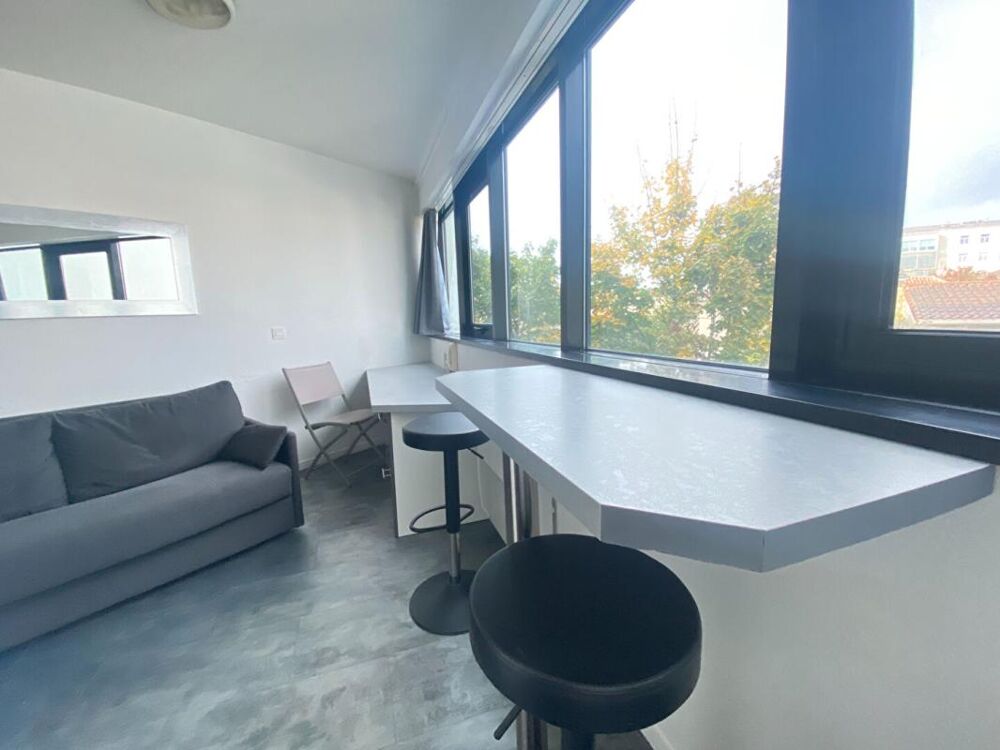 Vente Appartement Studio très lumineux et fonctionnel quartier St Genès, Victoire, Nansouty Bordeaux