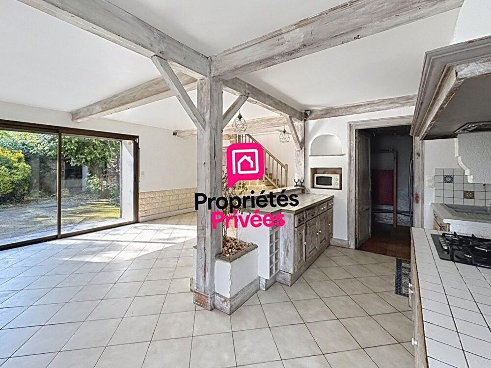 Vente Maison DEPT 33 - BARSAC - Maison de caractère 5 pièce(s) 4 chambres de 137 m2 avec jardin de 4000m2, garage, atelier et piscine Barsac
