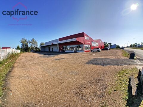 Dpt Saône et Loire (71), à vendre VITRY EN CHAROLLAIS Local commercial de 975m2 toitures et nombreux travaux suite sinistre grêl 398800 71600 Vitry en charollais