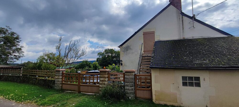Jolie maison mitoyenne à Prémery