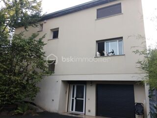  Maison  vendre 6 pices 229 m