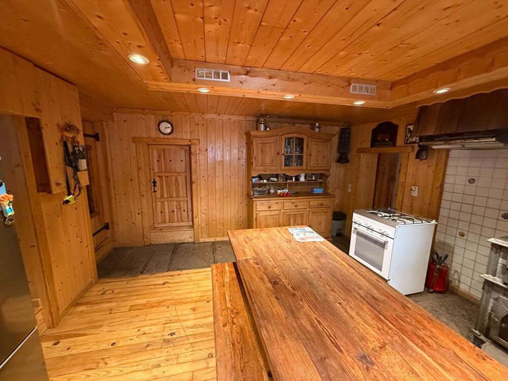 Maison 5 pièces 100 m² · à Magland · 100 m² · 220 000 €