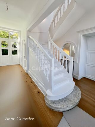  Maison  vendre 8 pices 280 m