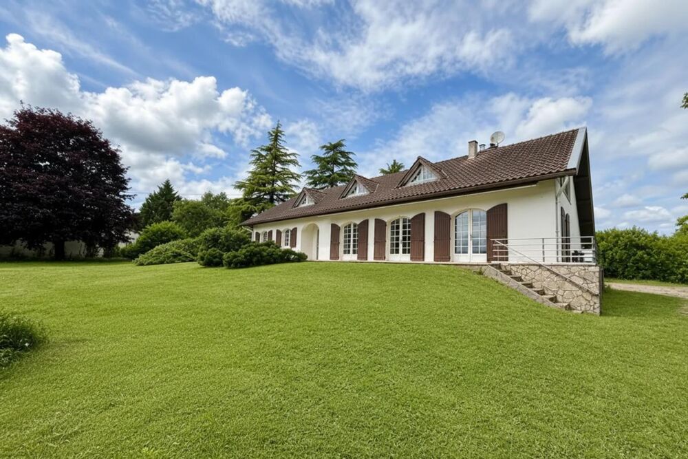 Vaste maison 7 pièces 214 m² à Ordonnac