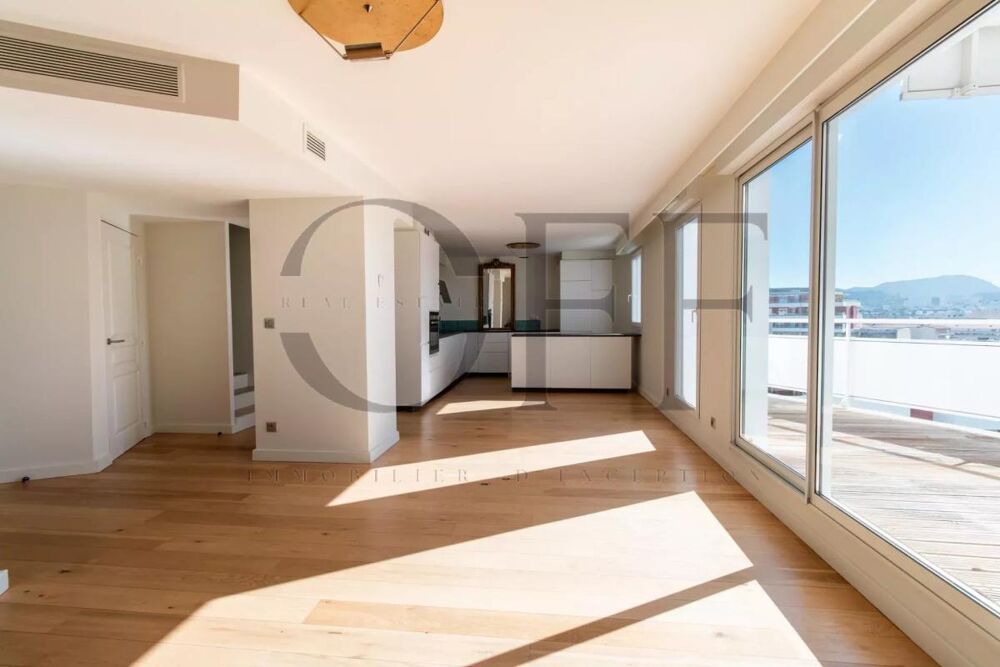 Vente Duplex/Triplex 13008 Marseille  – Duplex 100 M2 au dernier étage  - 2 chambres - terrasse Marseille 8