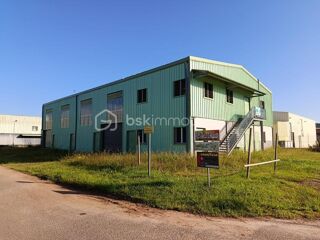  Immeuble à vendre 1 pièce 841 m²