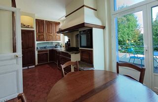  Maison � vendre 10 pi�ces 240 m�