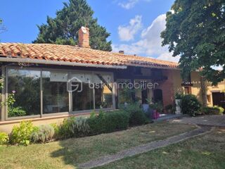  Maison � vendre 8 pi�ces 366 m�